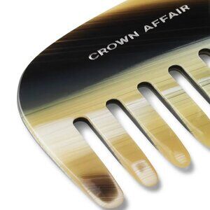 Crown Affair The Comb No. 001 in Horn